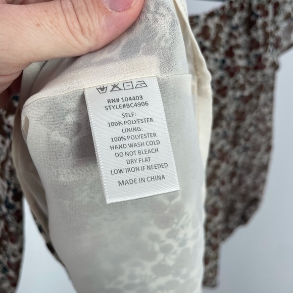 Anthro JOA Floral Disty Print Off the Shoulder Blouse Size M - Picture 7 of 7